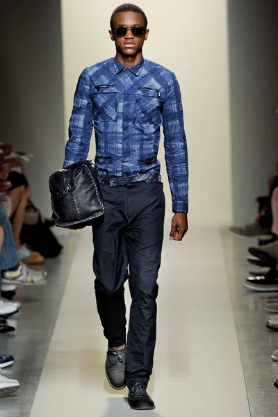 Look 9